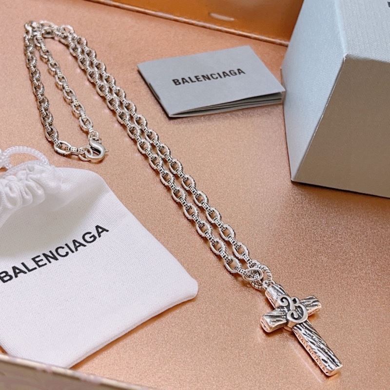 Balenciaga Necklaces - Click Image to Close